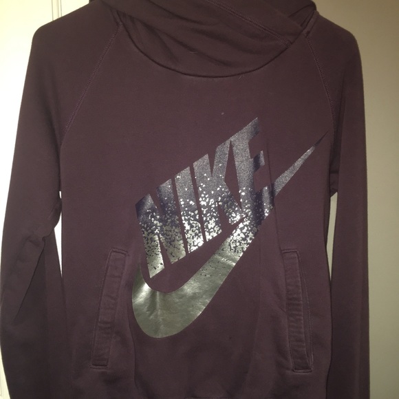 Nike Tops - Nike hoodie